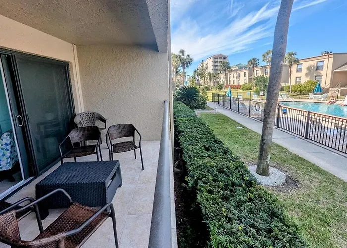 Holiday home Sea Club #13 - Coastal Charm Clearwater Beach