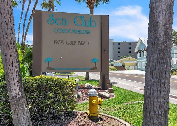 Sea Club #13 - Coastal Charm